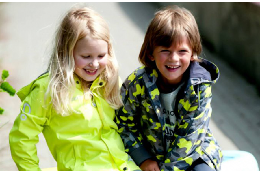 Ветровки для детей: модно и практично